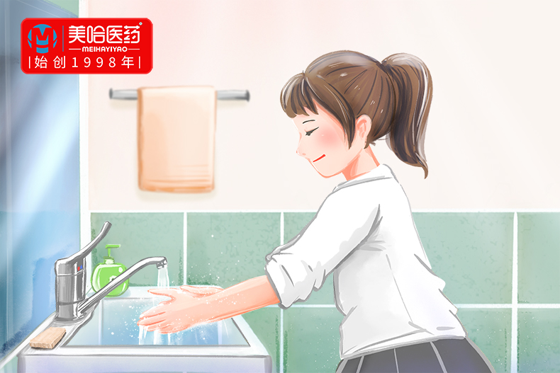 女孩在认真洗手.jpg